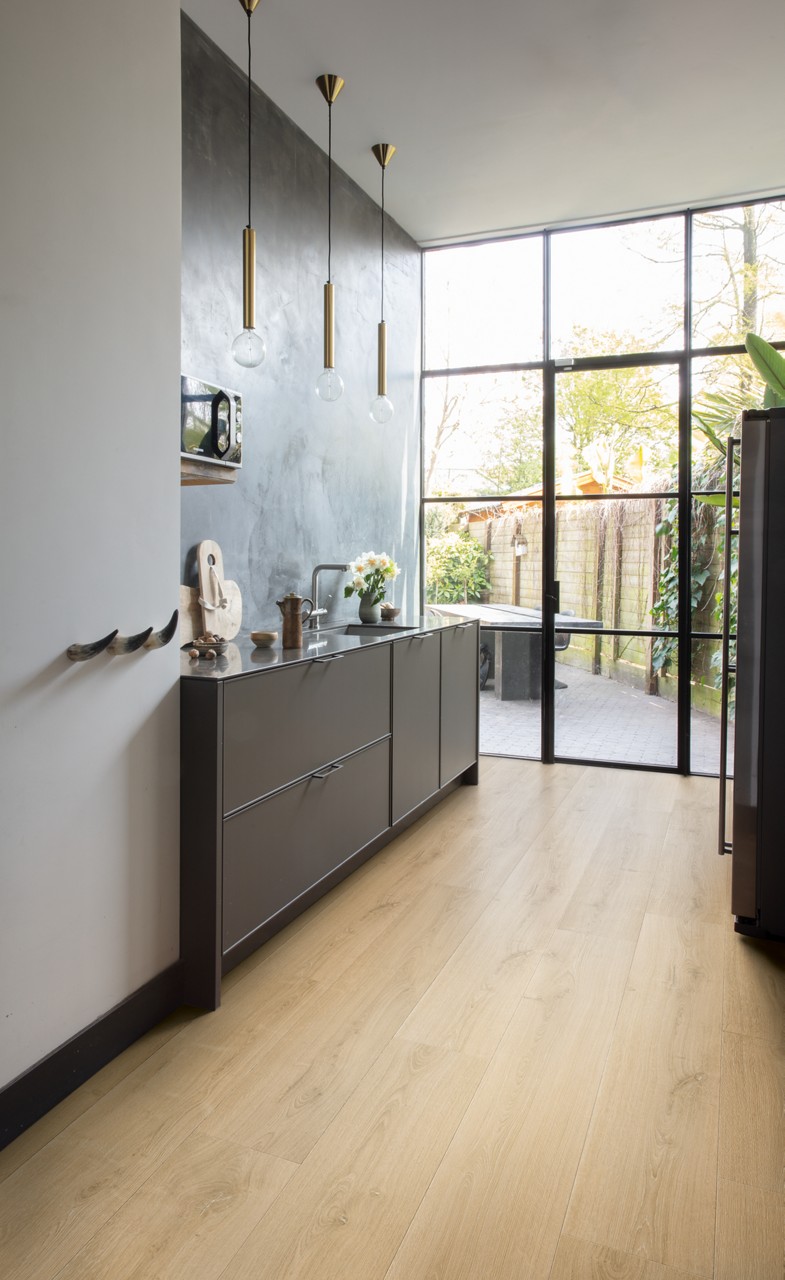 Brushed oak natural